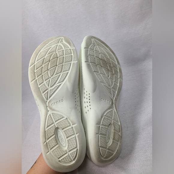 Crocs Literide 360 Pacer Almost White Ivory Mens size 12 - Picture 6 of 6